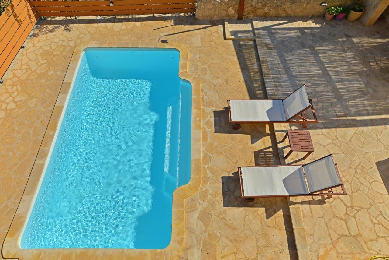 Villa Konstantinos 6 Bedrooms Aegina Eksteriør bilde
