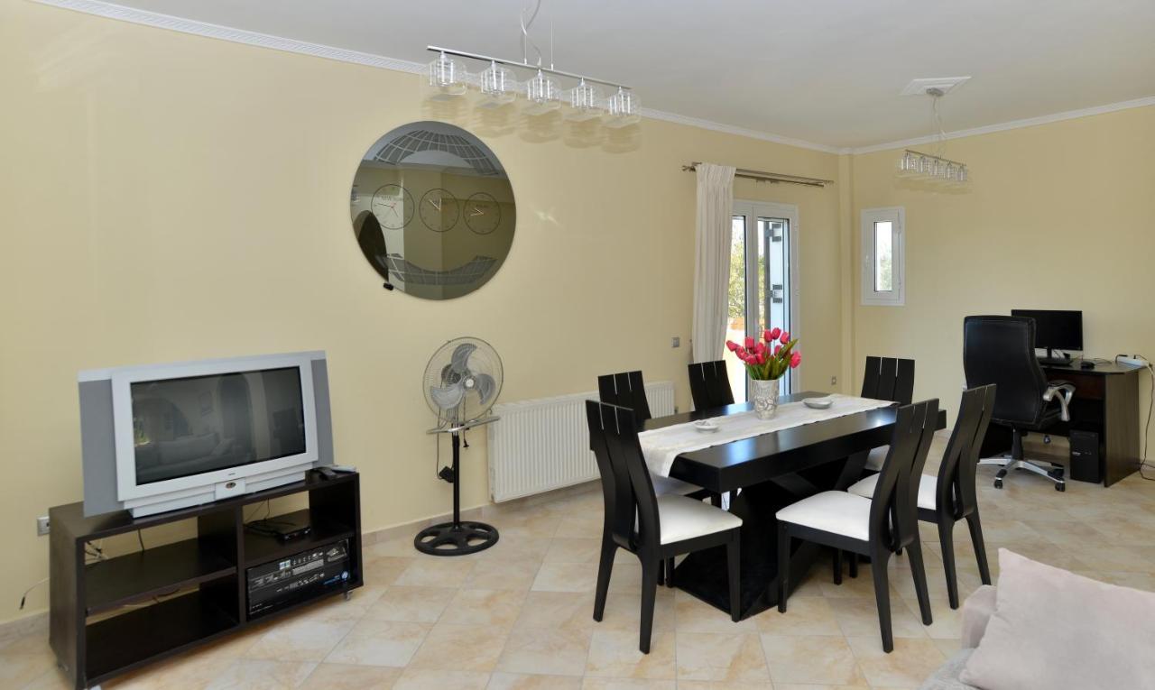 Villa Konstantinos 6 Bedrooms Aegina Eksteriør bilde